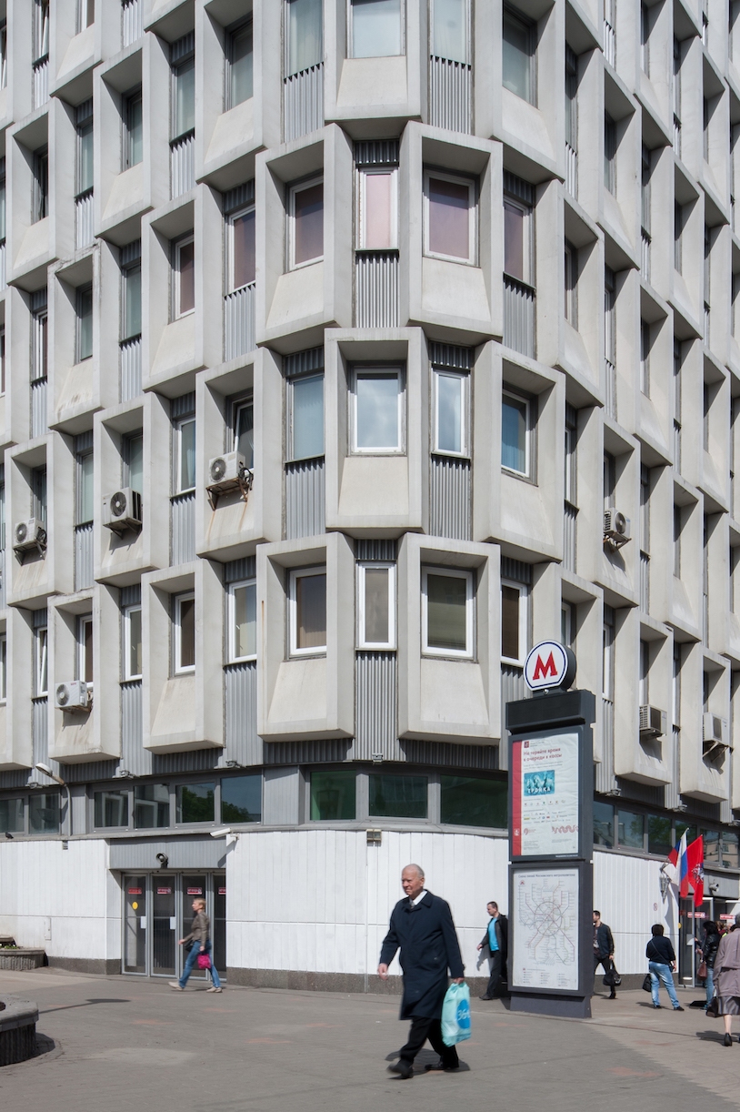 设计师打造复古风格餐厅，重现 80 年代回忆-10