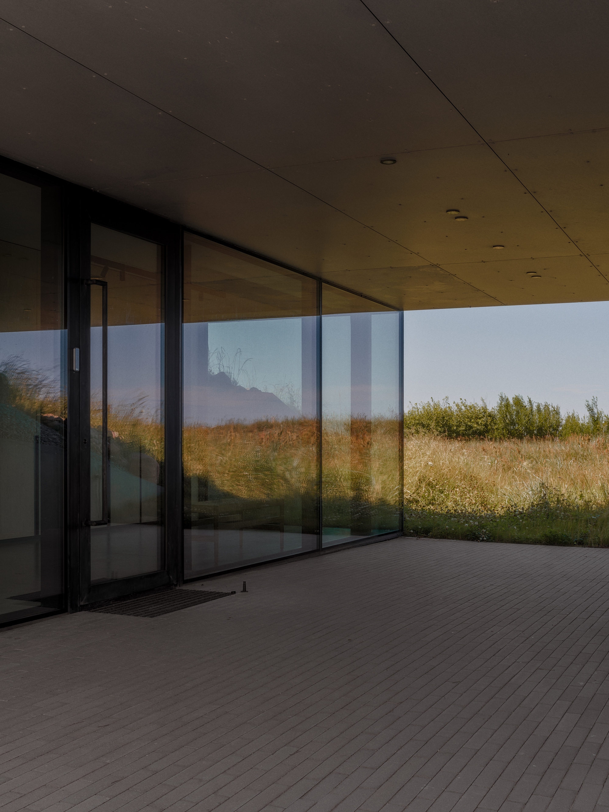 特别行政区居民住所（注：SAR一般指Special Administrative Region，即特别行政区 ，这里Residence直译为住所、住处 ，结合常见表达习惯给出这样的翻译，具体需结合更多的语境来判断 ） 丨拉脱维亚丨OAD  Open Architecture Design-34