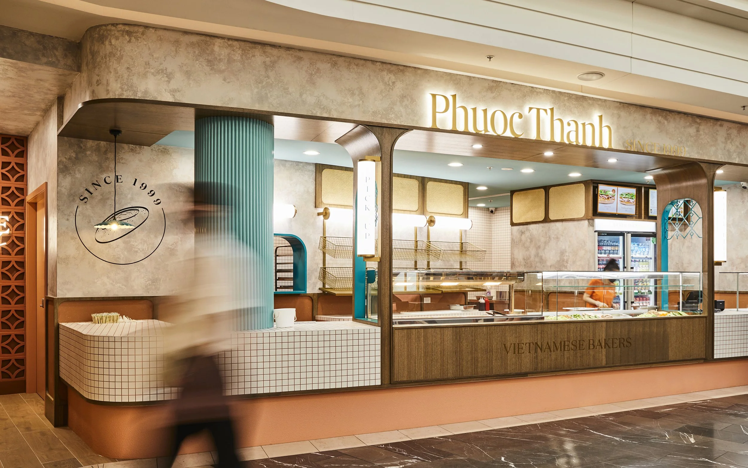 富寿，查德斯通

注：Phuoc Thanh可能是越南人名或地名，音译为富寿；Chadstone一般是澳大利亚墨尔本的一个地名，音译为查德斯通 丨BrandWorks,T  A Square Architects等-40