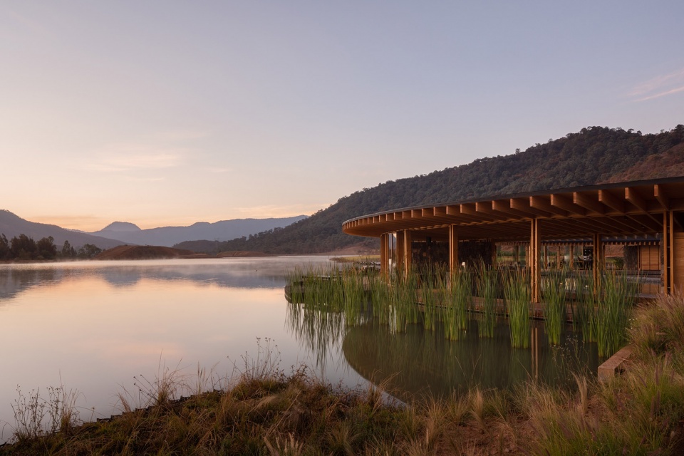 墨西哥 Valle San Nicolás 俱乐部 | 与自然共生的现代建筑设计-24