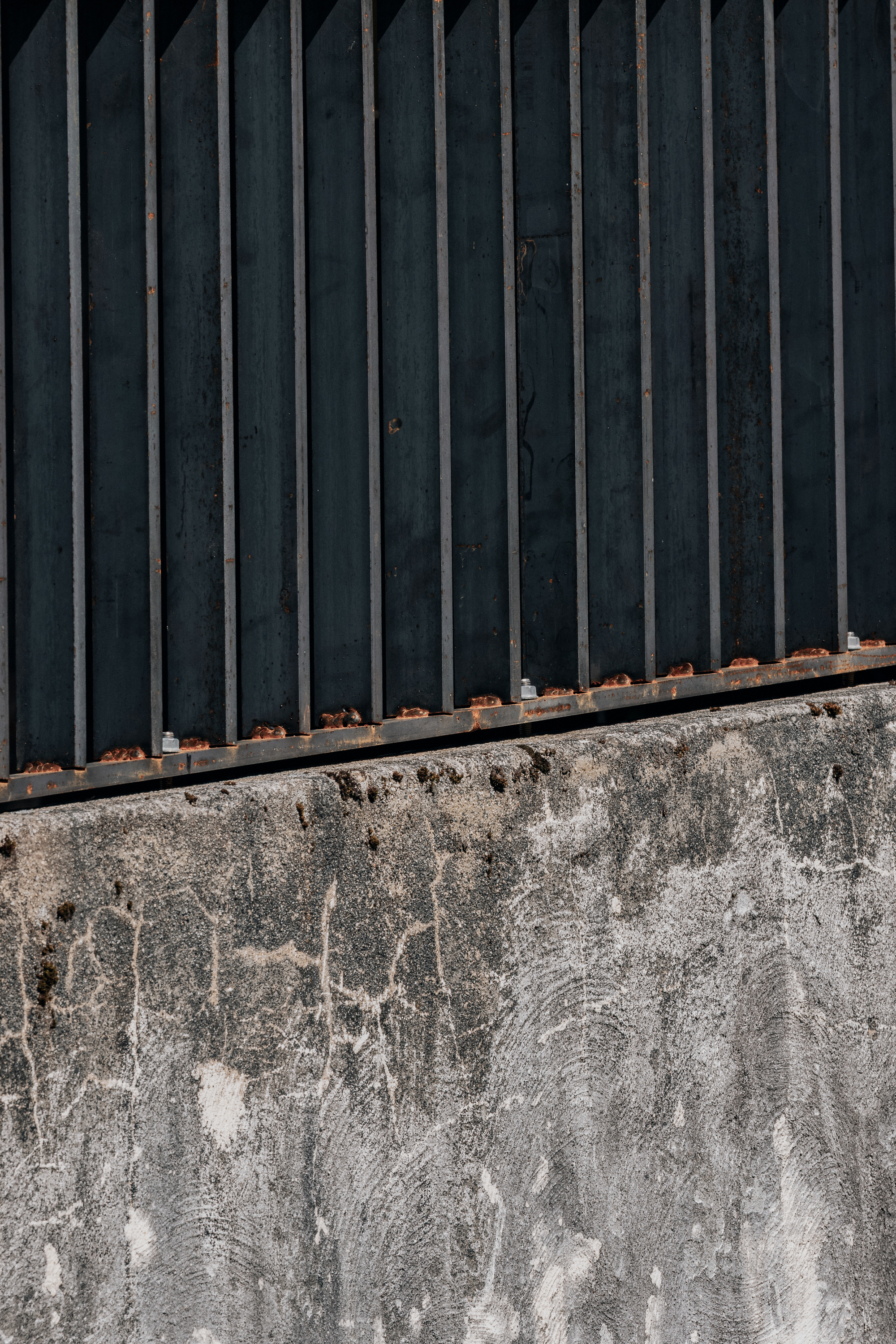 尼卡厨房餐厅21号 24号

说明：由于不清楚21  24具体所指，推测可能是餐厅的门牌号之类，所以按此顺序翻译如果有更多背景信息可进一步准确翻译 丨挪威丨OFFICE INAINN-34