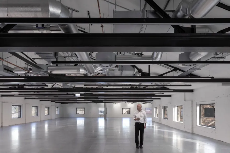 DSQ Building 9 翻新项目丨英国伦敦丨John Robertson Architects-18