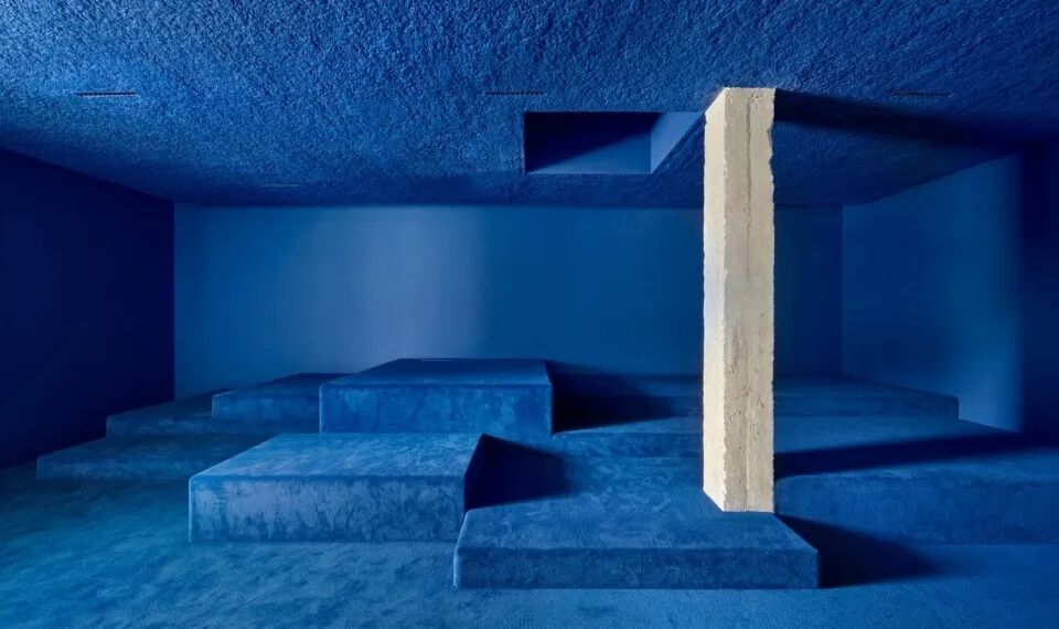 “LaBoussole”文化与旅游中心：彩色光影-86