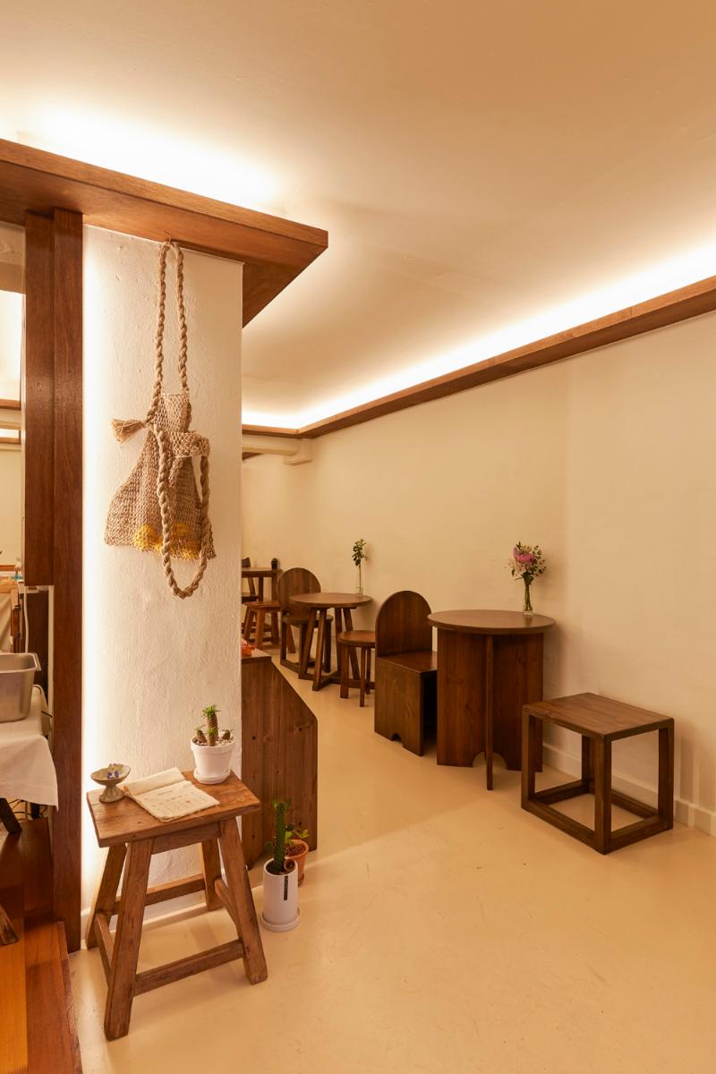 幸福空间 | 明亮温馨的 12 坪咖啡厅设计-12