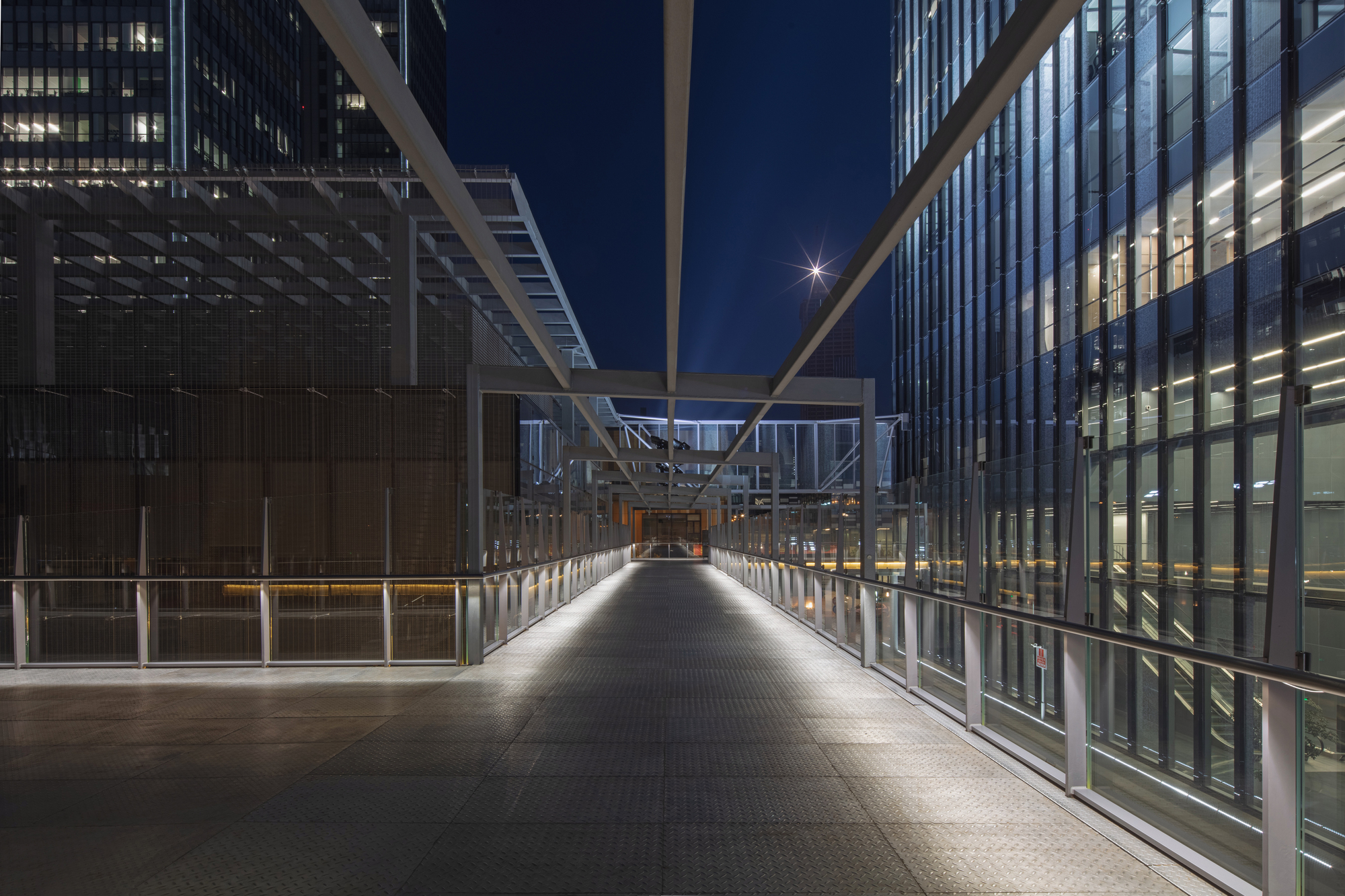 上海浦东地标建筑 · Land Rover 办公大楼-29