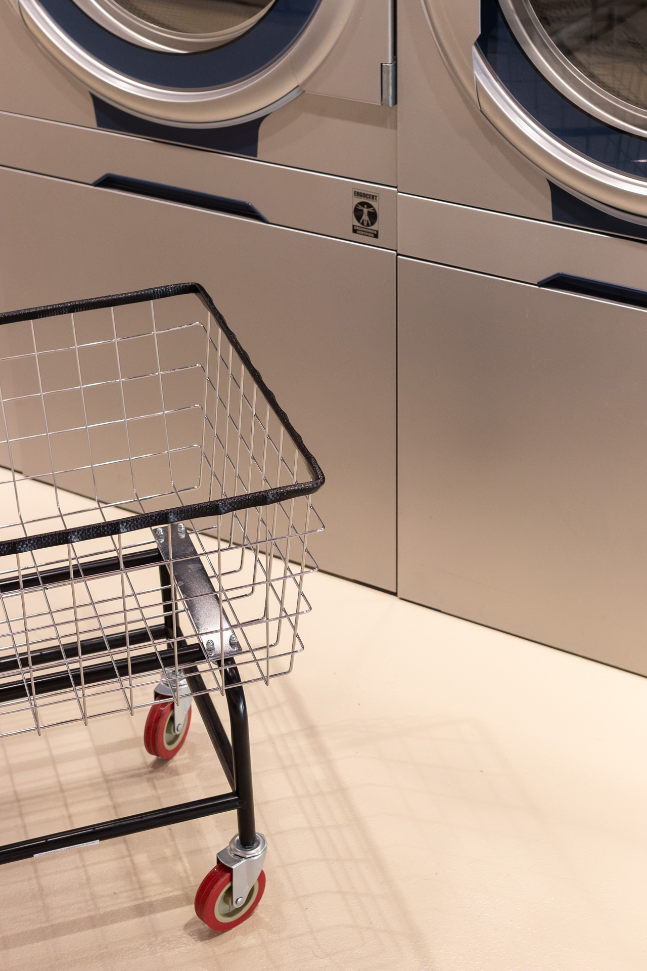 LILLIAN'S LAUNDROMAT-15