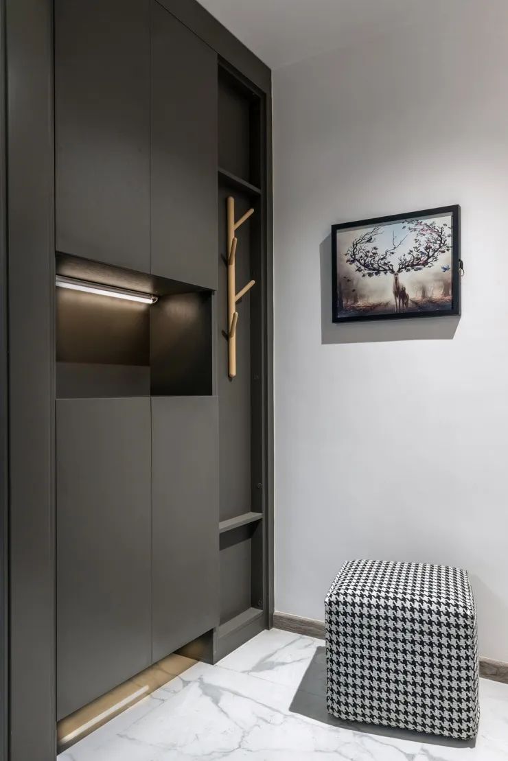 150㎡二手房全改,秒变现代轻奢新家-20