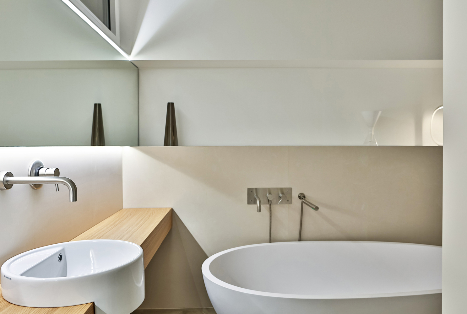 意式乡村里的现代扩建-22