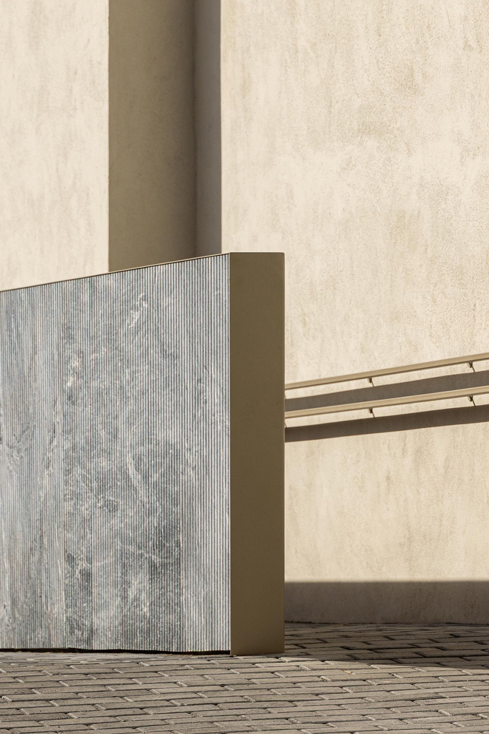 ERNESTO DO CANTO住宅区丨葡萄牙蓬塔德尔加达丨BOX arquitectos-218