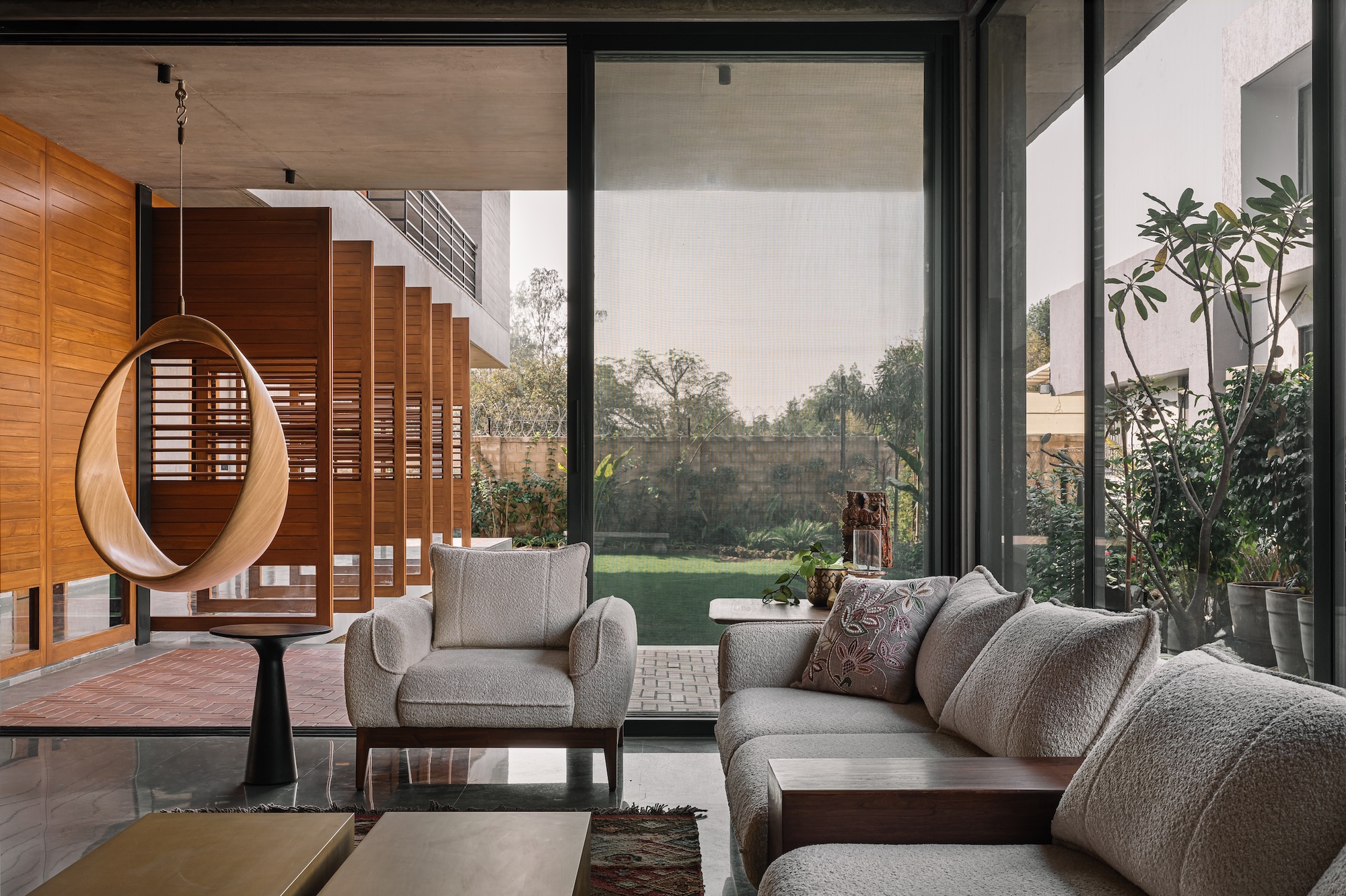 百叶窗屋；百叶窗住宅（具体可根据实际语境确定更准确的译法，此处Louvered常见意思为有百叶窗的，House为房屋、住宅等意思） 丨印度丨andblack design studio-30