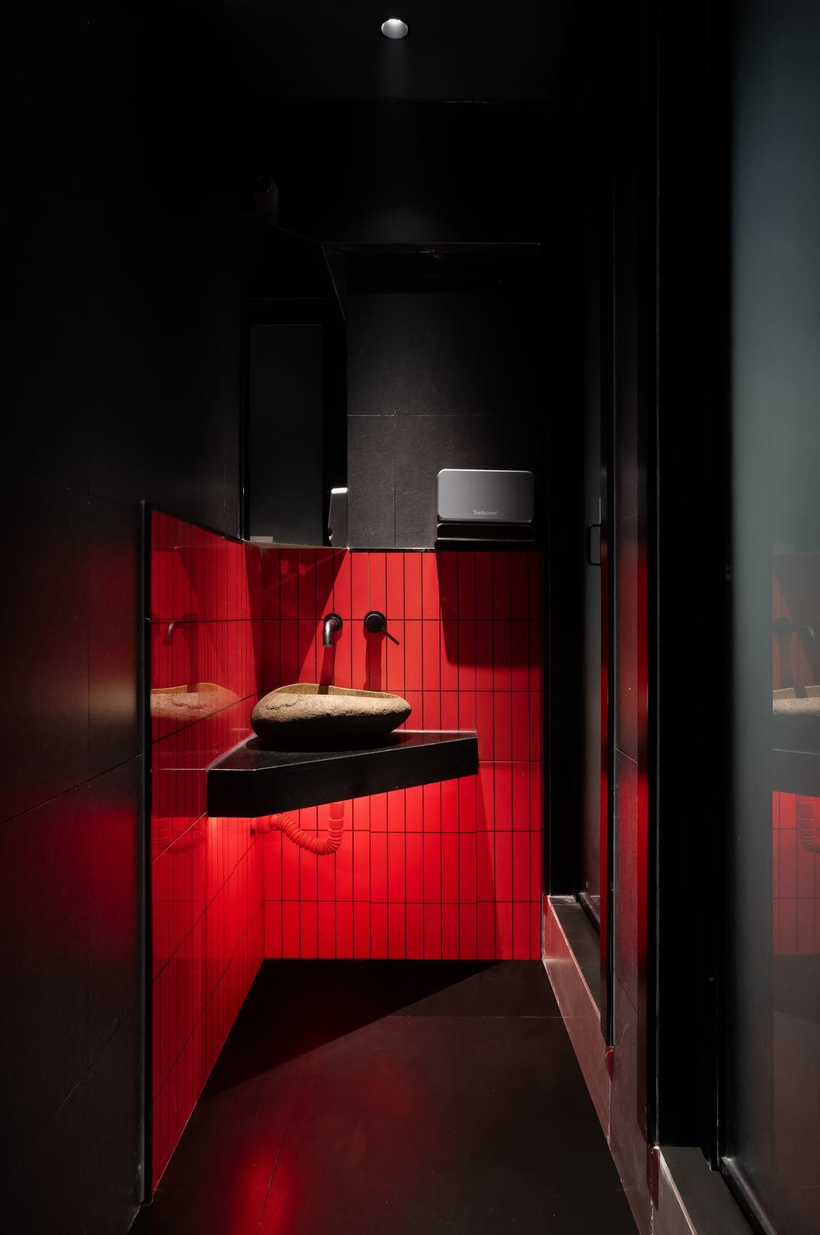 焱喜·和牛烧肉丨中国连云港丨点度空间设计-40