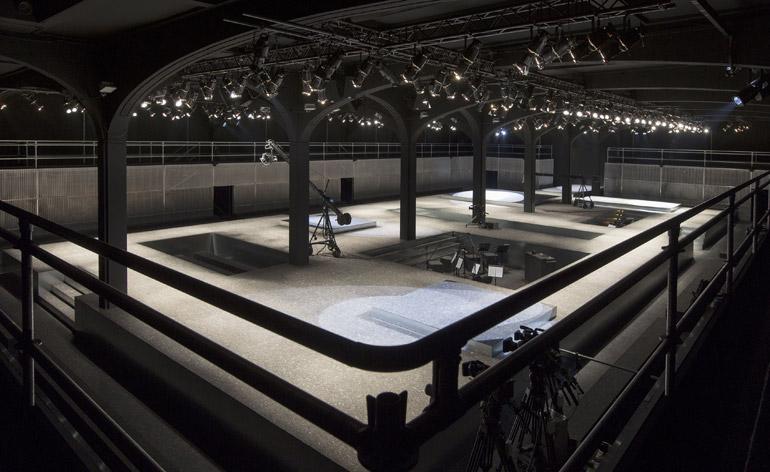 catwalk tour the top womens fashion week venues from aw 2014-55