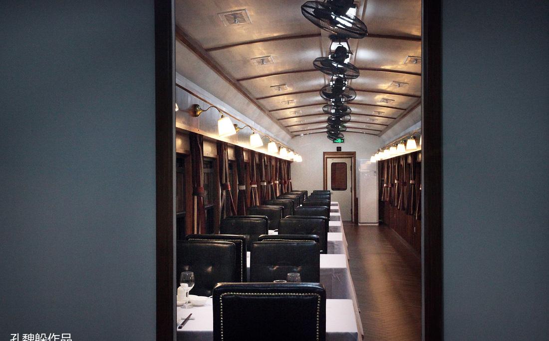 80 年代老车站焕新颜,设计师的怀旧之作-34