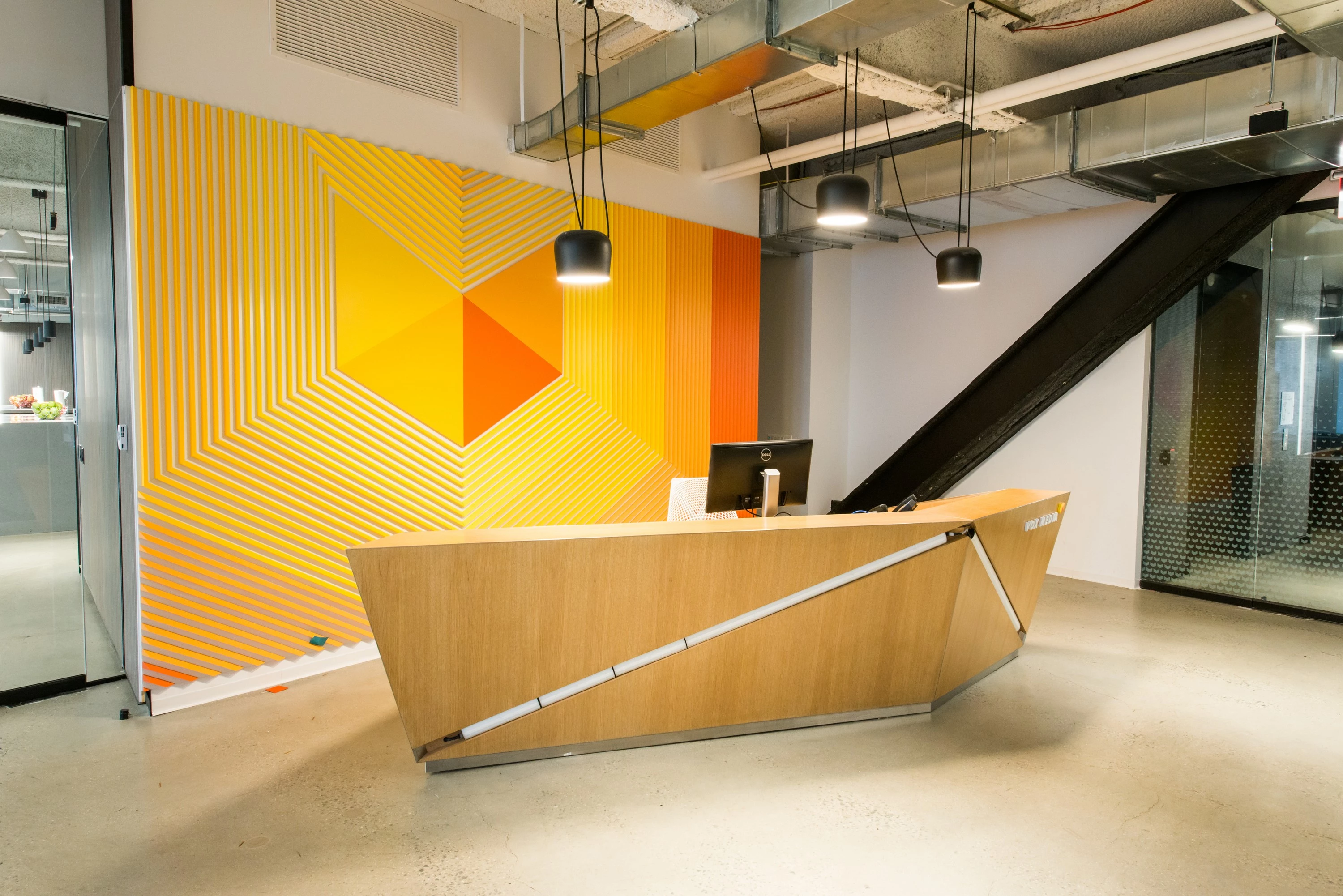 曼哈顿金融区 Vox Media 办公室的绿色环保设计-10