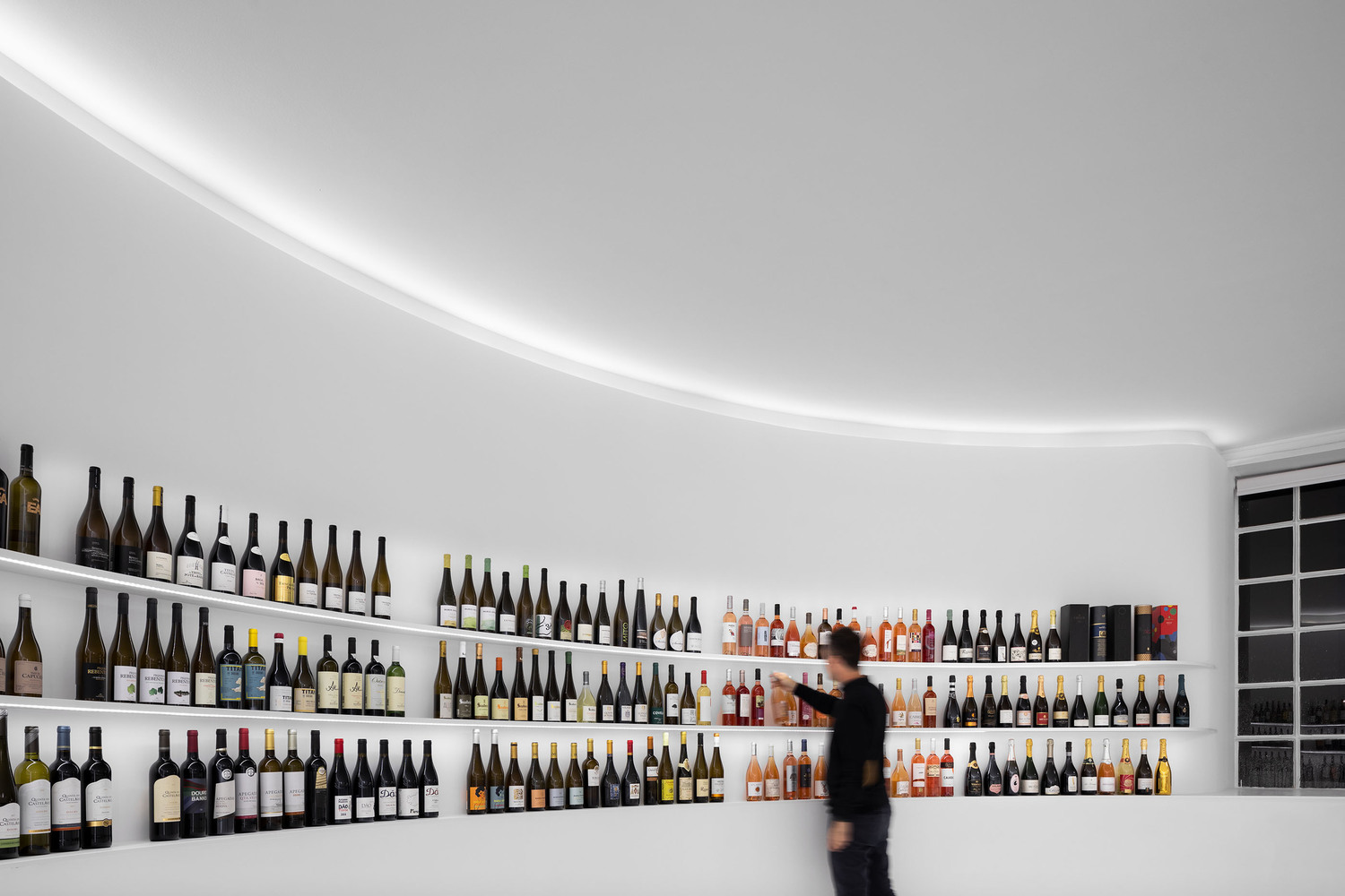 Portugal Vineyards Concept Store by Porto Architects-31