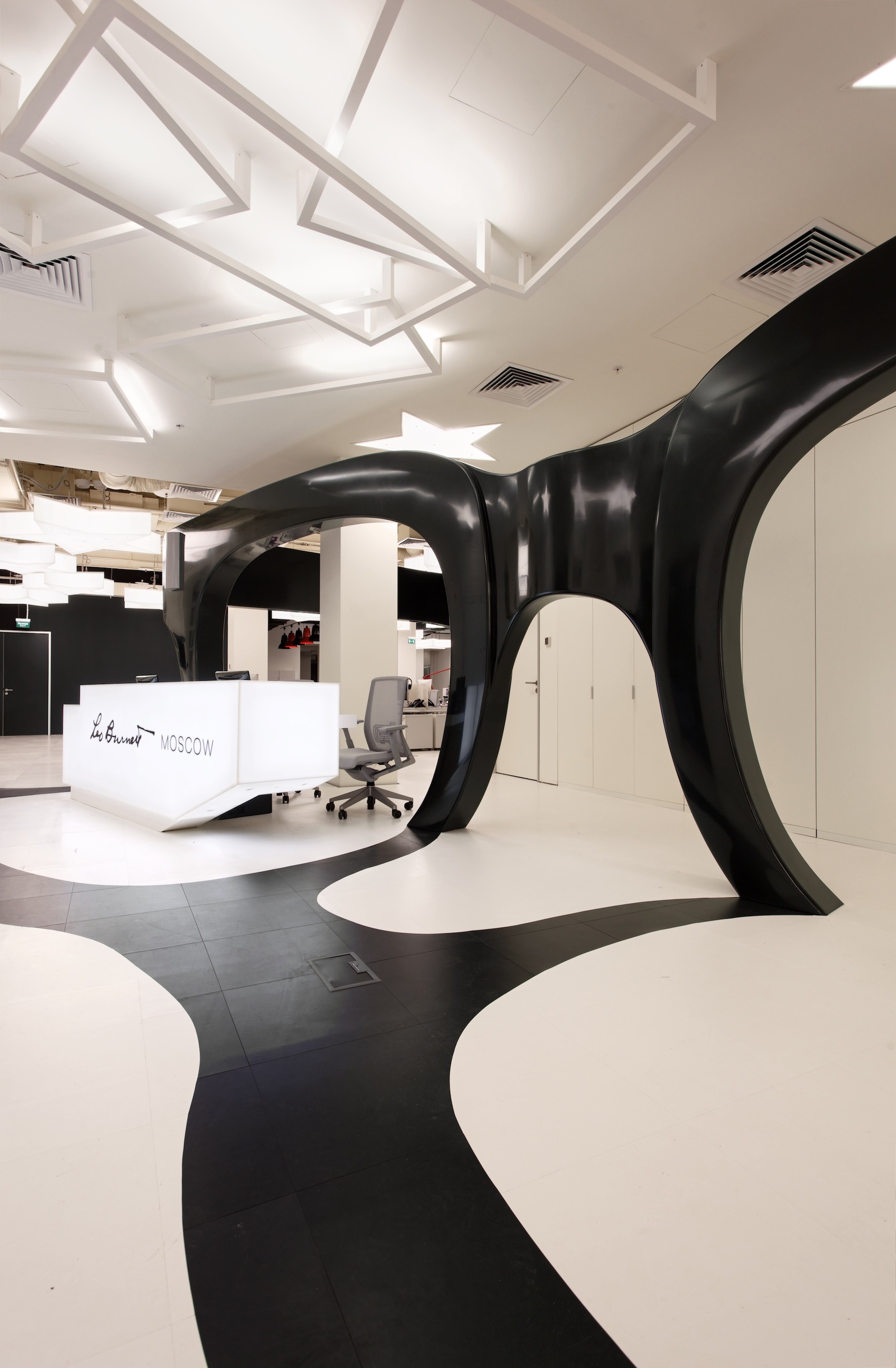 莫斯科 Leo Burnett 办公室 | 艺术画廊般的现代办公空间-44