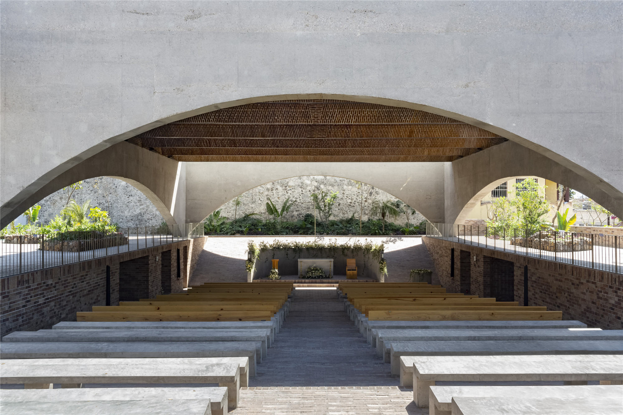 图拉圣堂:围合中的开放丨墨西哥-30