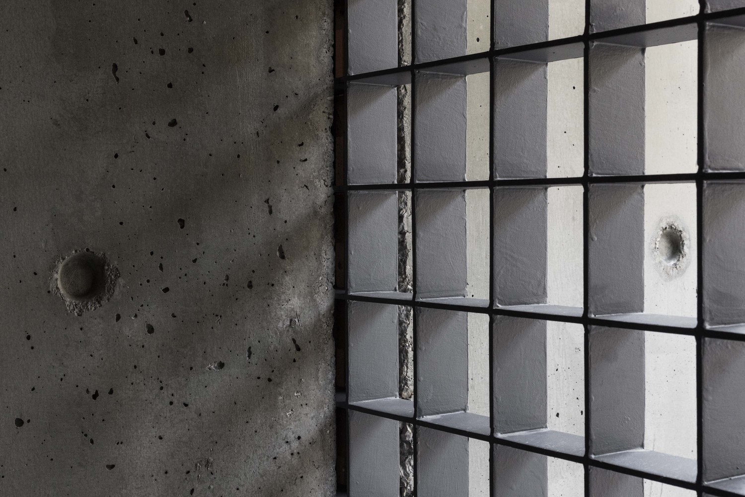 里斯本洛里什住宅 · 旧建筑新生命,彩色空间营造生活美学-41