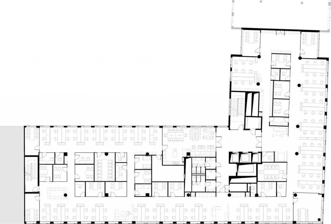 布达佩斯 EY 办公室 | 绿色社交工作空间-35