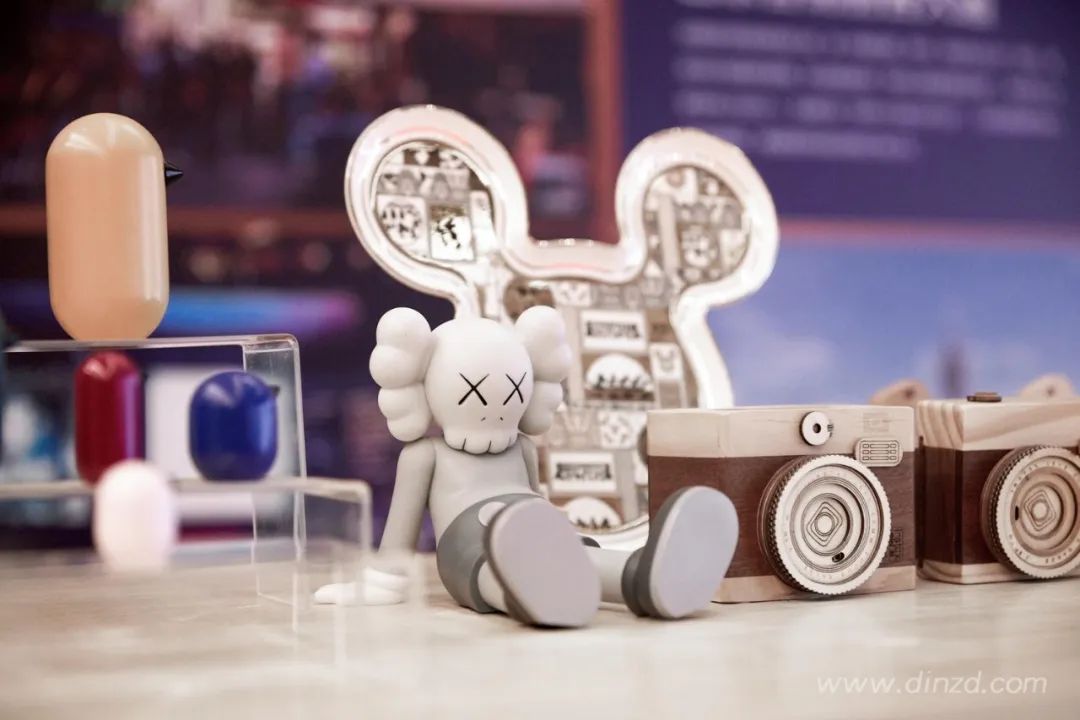 万科天地未来城 | 科幻艺术解构与融合的销售空间-55