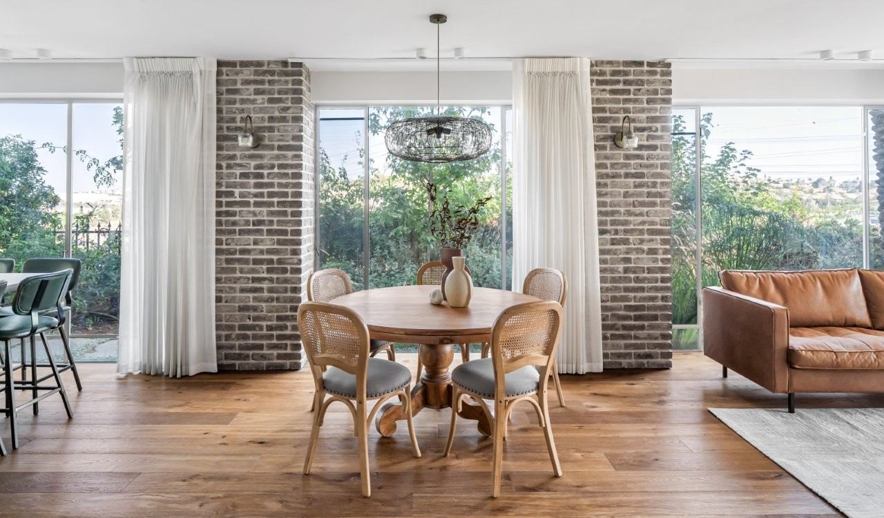 A Home that Honors the Past While Moving into the Tuture-4