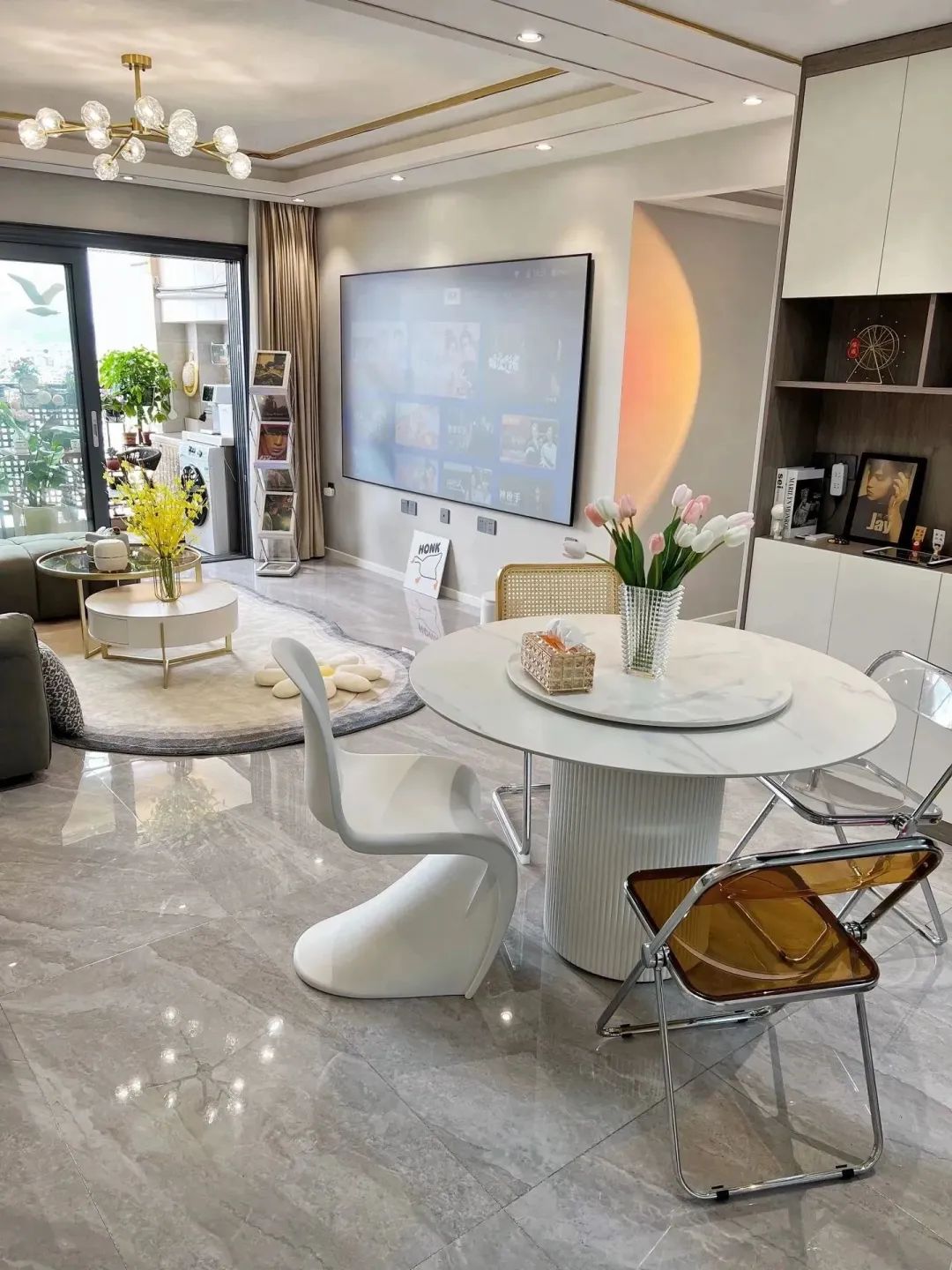 云南姑娘家的6㎡花园阳台走红：家住23楼，不封阳台，越住越舒服！-13