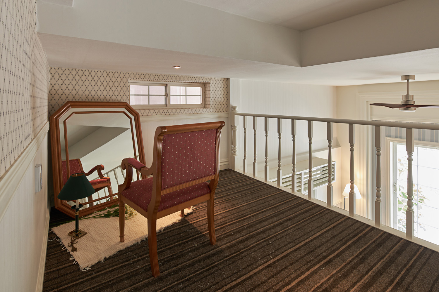 欧洲家庭住宅 | 水源咖啡厅的温馨设计-17