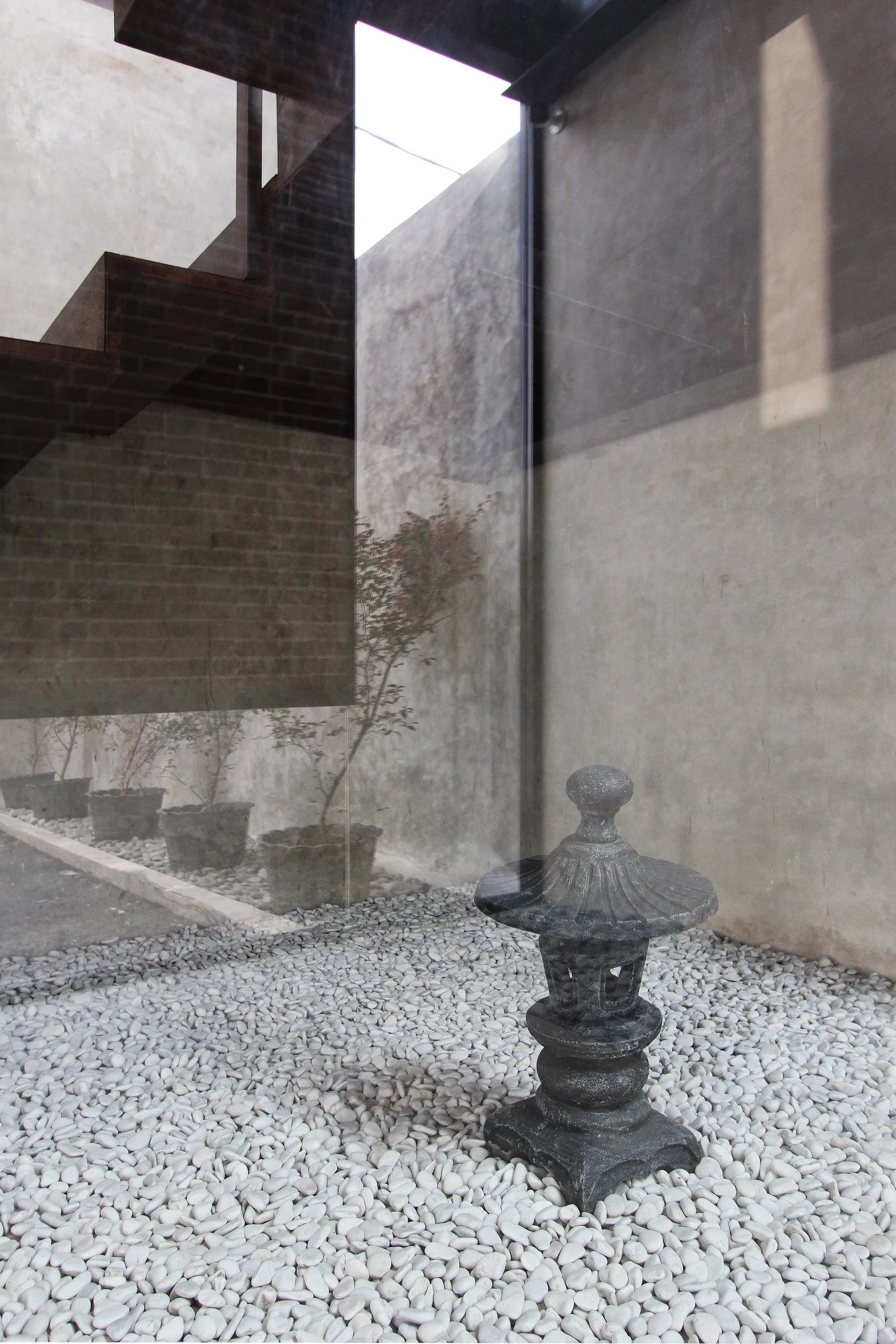 印尼工业风办公室设计 | 满足五感的舒适空间-19