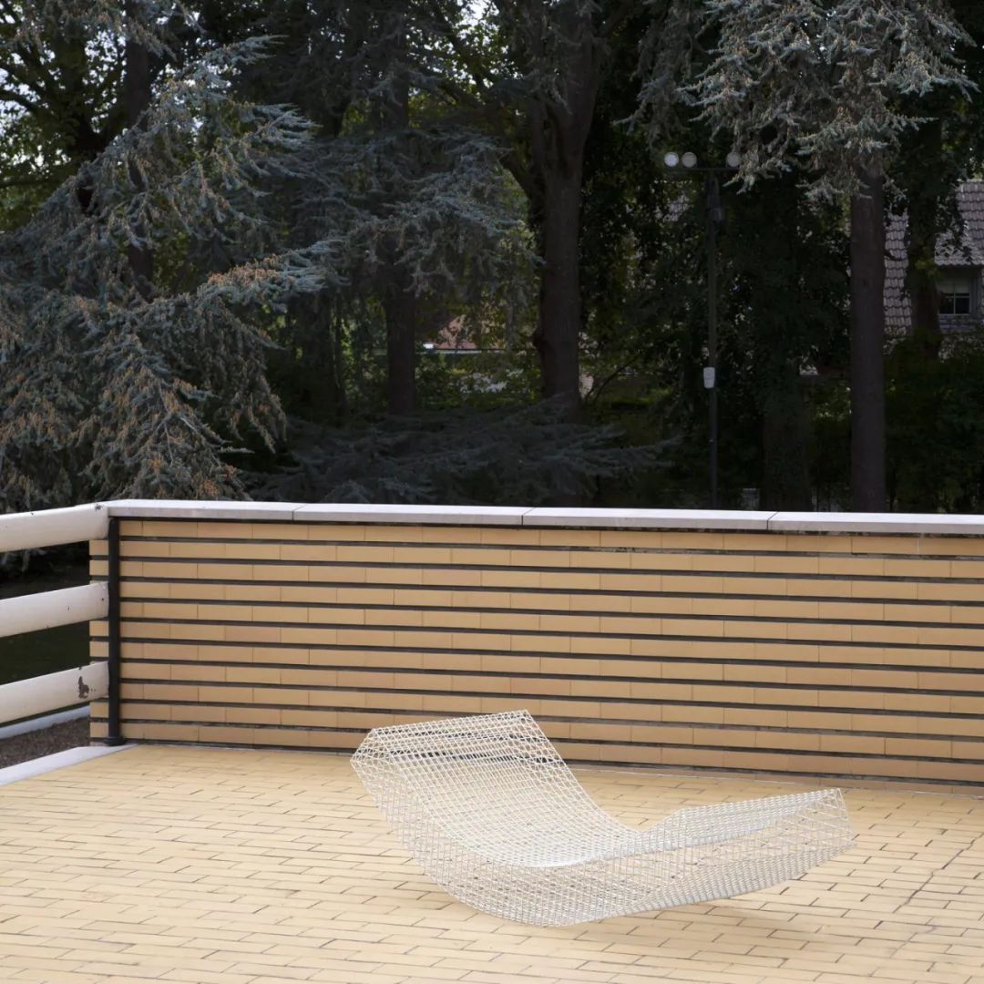 '现代与古典的矛盾之美——Muller Van Severen 在 Villa Cavrois 的家具设计展览'-10