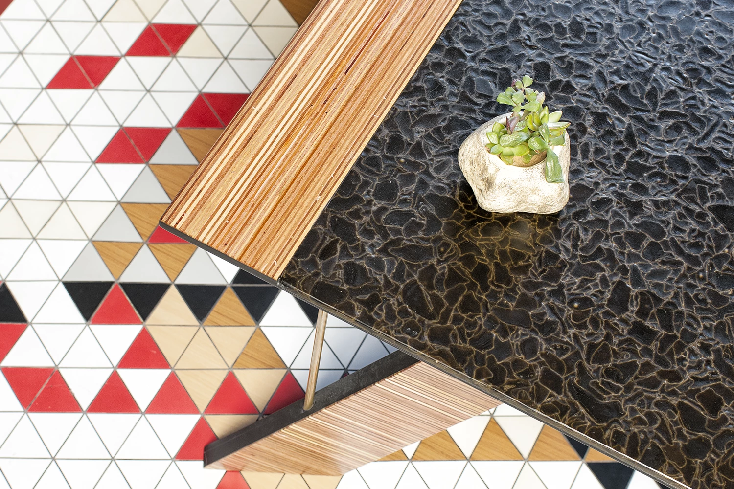 迪拜 Skye & Walker 餐厅 | 几何图案的精致呈现-8