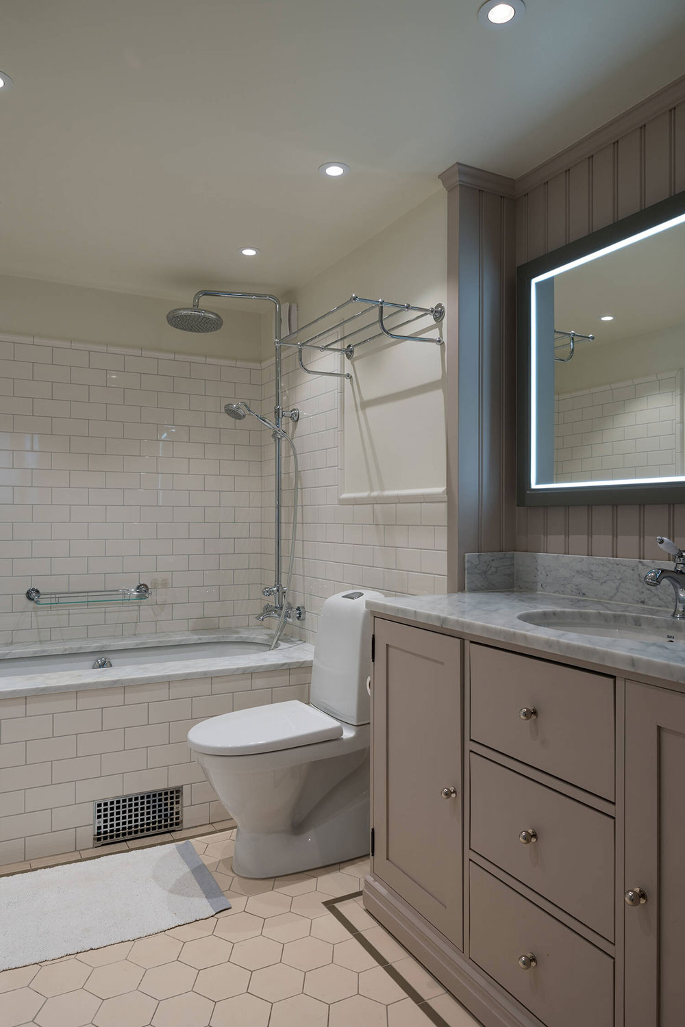 斯德哥尔摩郊区海滨别墅 | 古典与奢华的完美结合-28