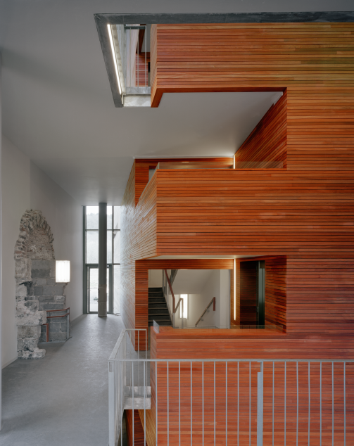 修复与创新的完美结合 | 瓦尔圣兰伯特修道院宫殿-13