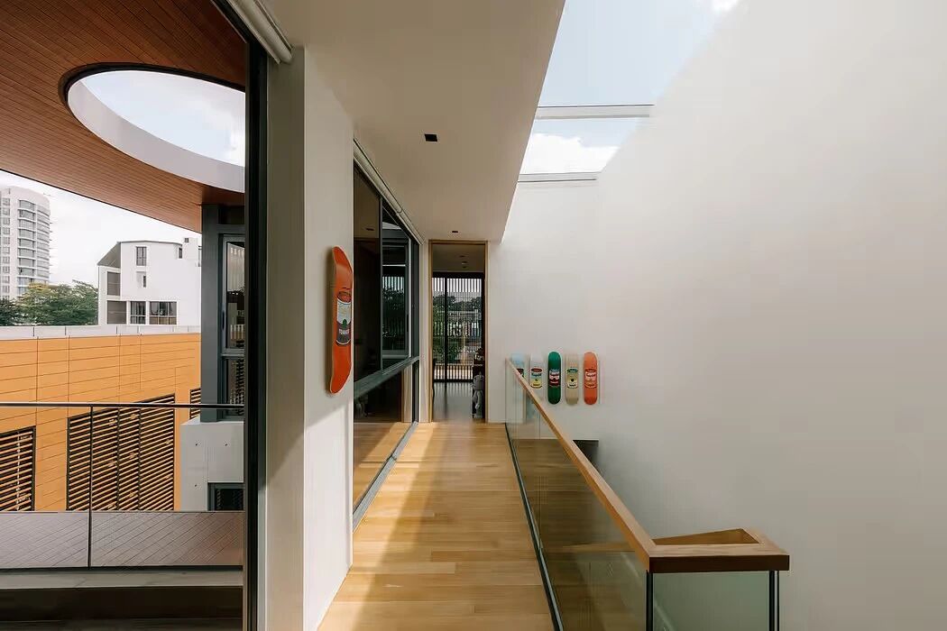 廊屋；走廊房（注：Verandah指走廊、游廊，结合House，廊屋表意较简洁精准，但走廊房表意更直白，具体可根据实际语境确定最合适的表述） 丨新加坡丨Mark 12 Architects-5