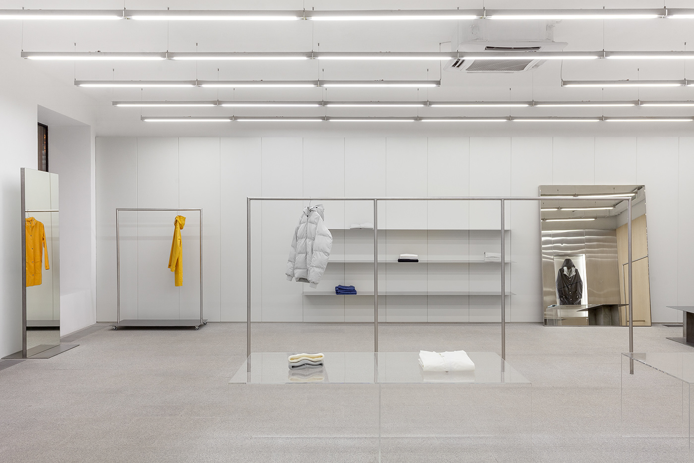 SHU store 服装店丨俄罗斯丨adept.works-2