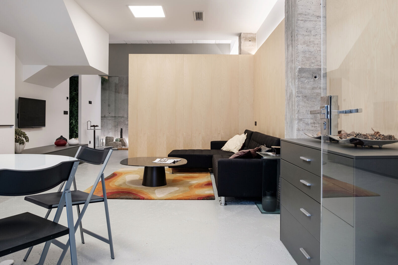 西班牙小公寓中的光影艺术丨西班牙奥伦塞-13