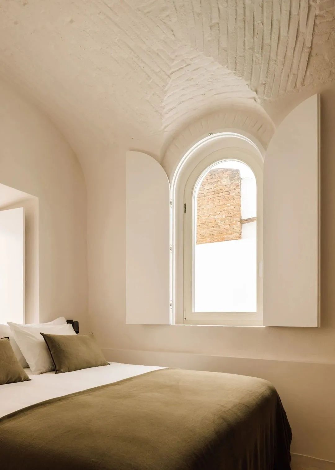 极简白色系民宿 Casa Quatro丨葡萄牙丨The Addresses-33