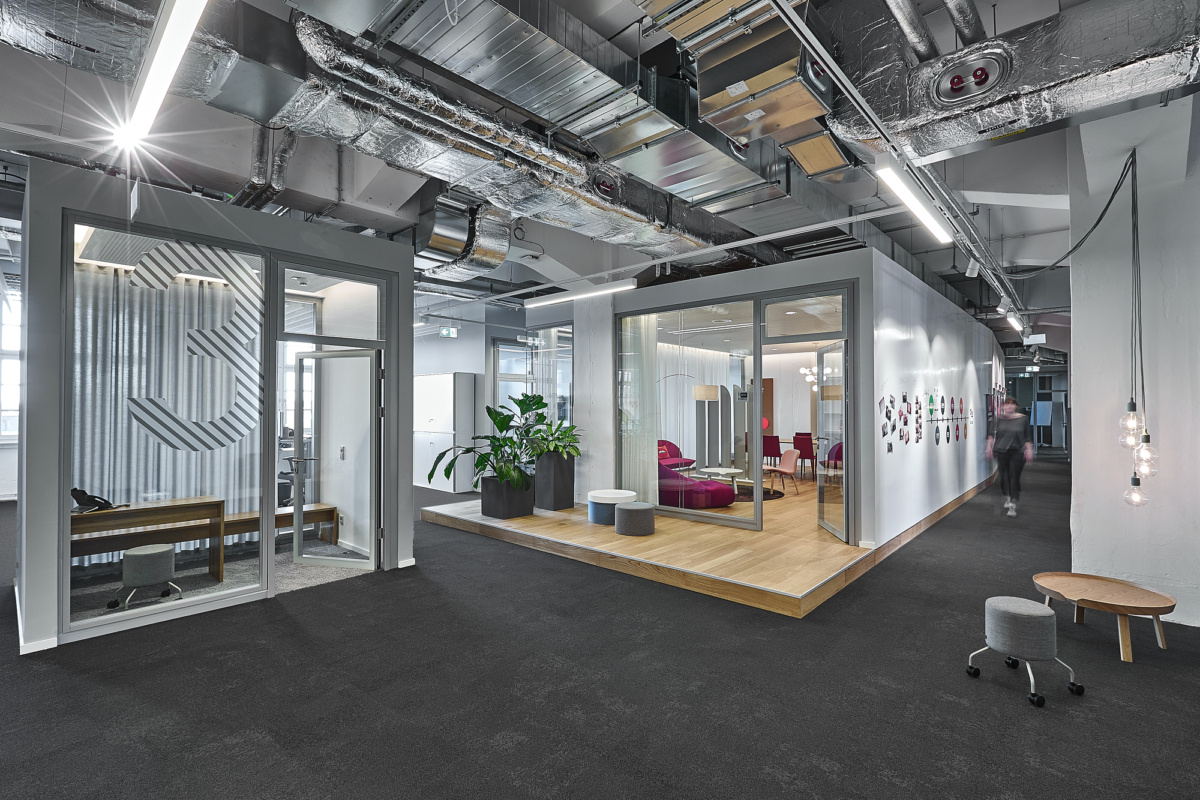 柏林 DR. KADE 制药公司办公室 | 历史与现代的完美融合-12