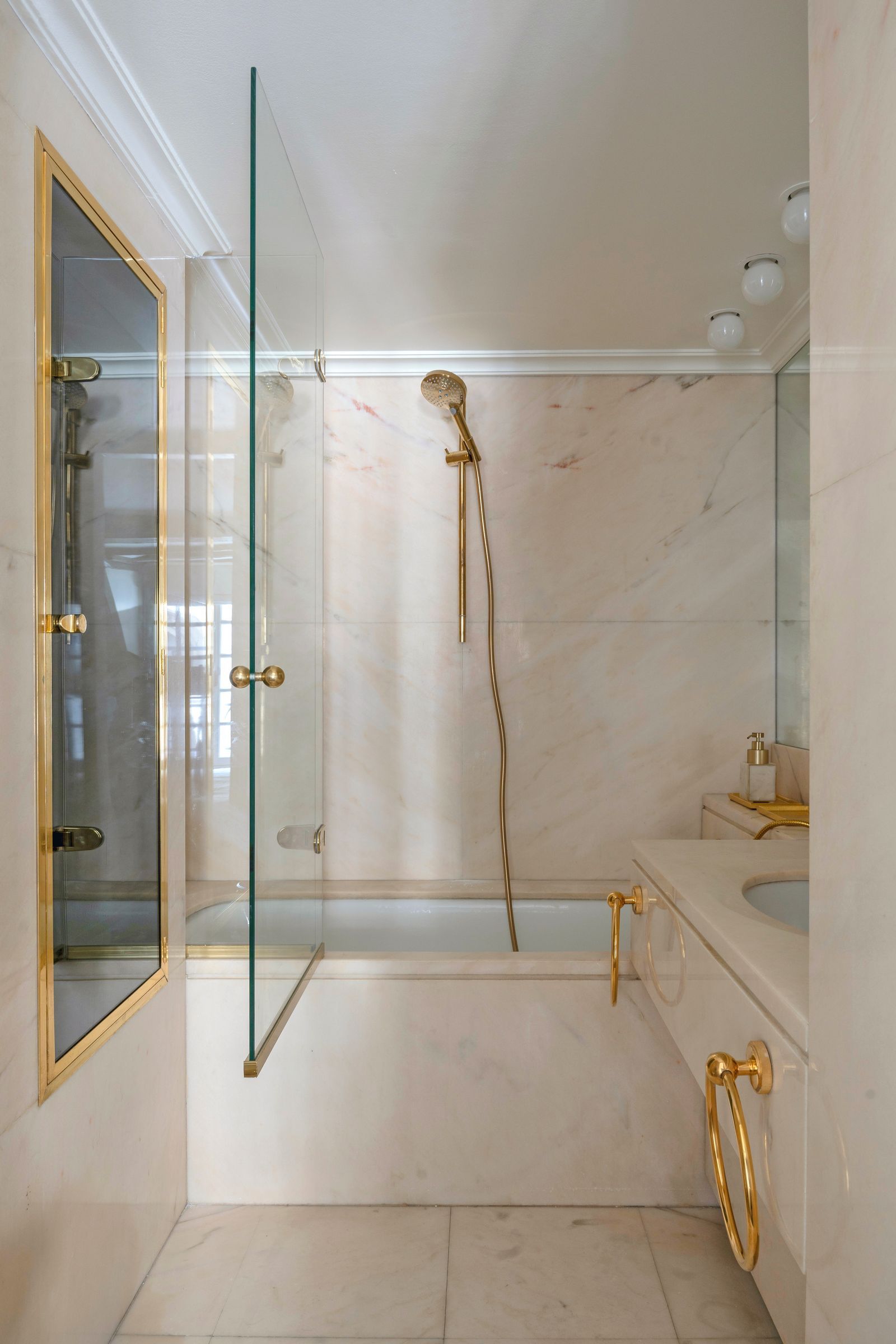 巴黎50平米可赏圣母院景观公寓翻新丨法国巴黎-23