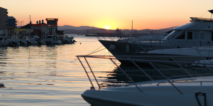 Sunborn Gibraltar直布罗陀游艇酒店设计-11