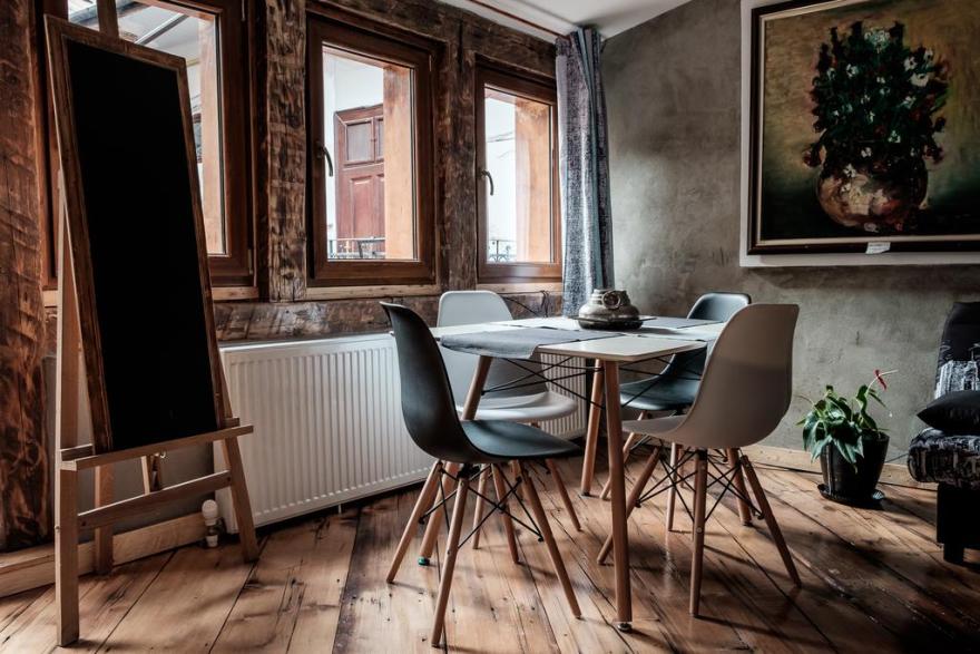 克卢日市中心一公寓的波西米亚风装修丨罗马尼亚-4