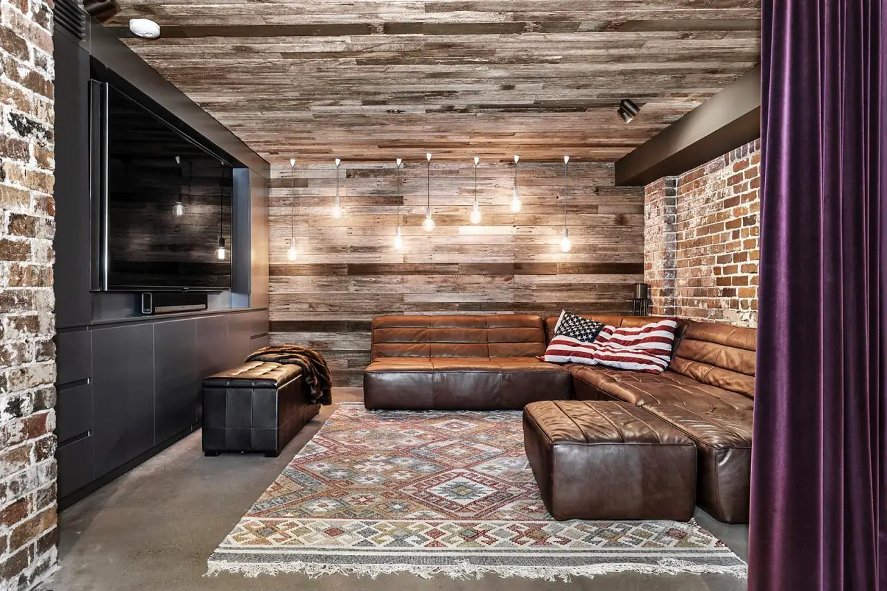 “The Stables”（马厩）-12