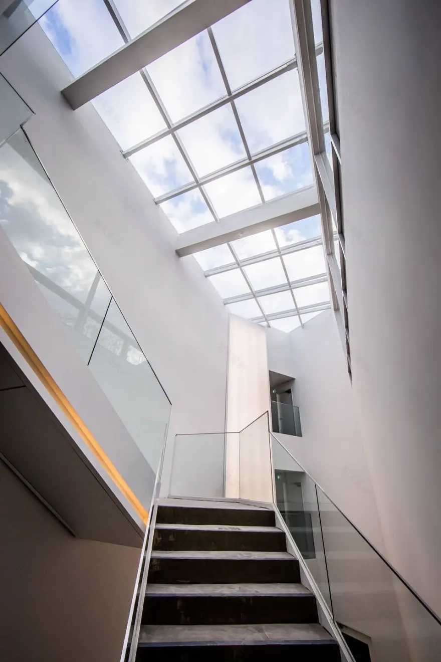 韩国传统市场记忆的垂直艺术画廊丨KEAB-14