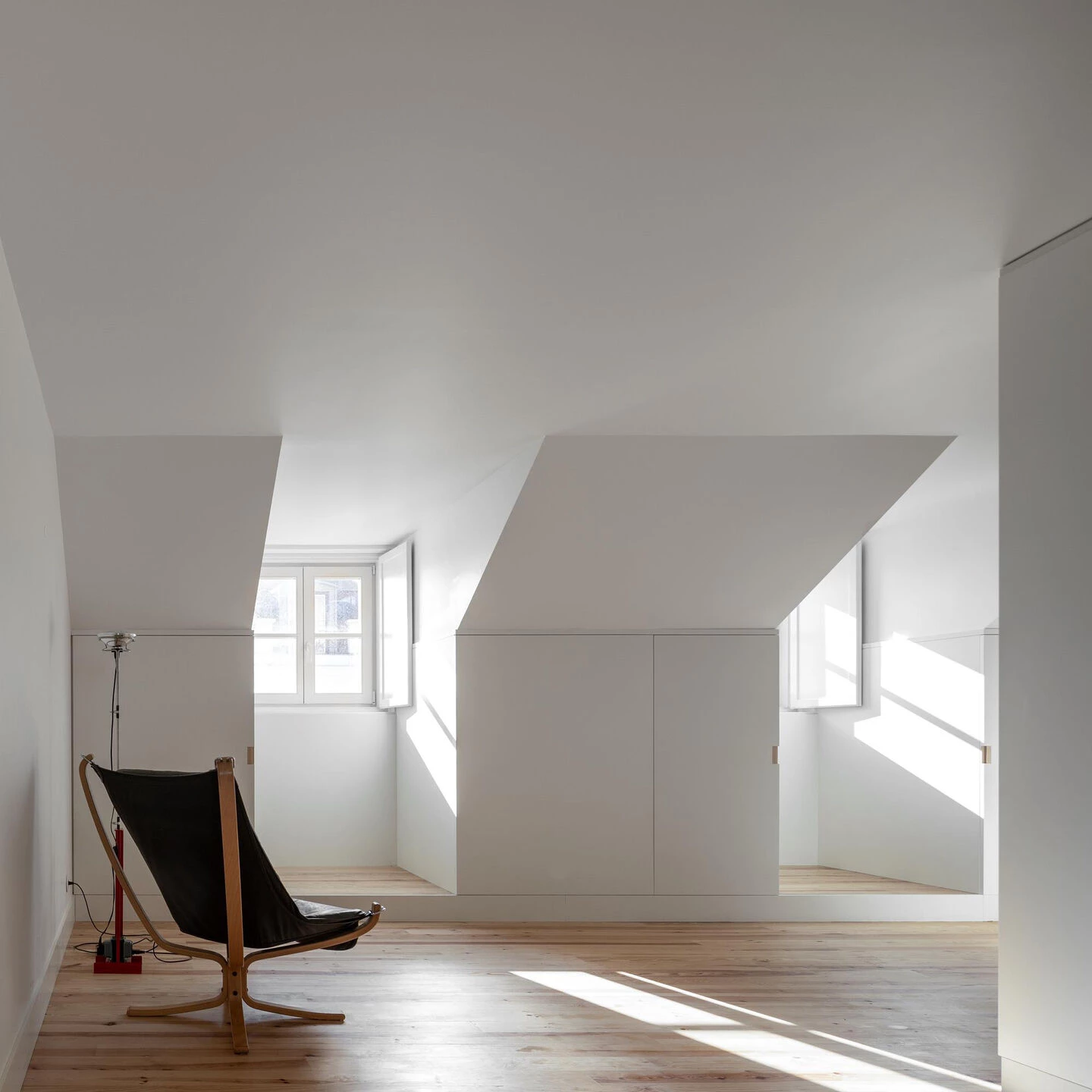 窗户的丨葡萄牙里斯本丨ATELIER CENTRAL Arquitectos-32