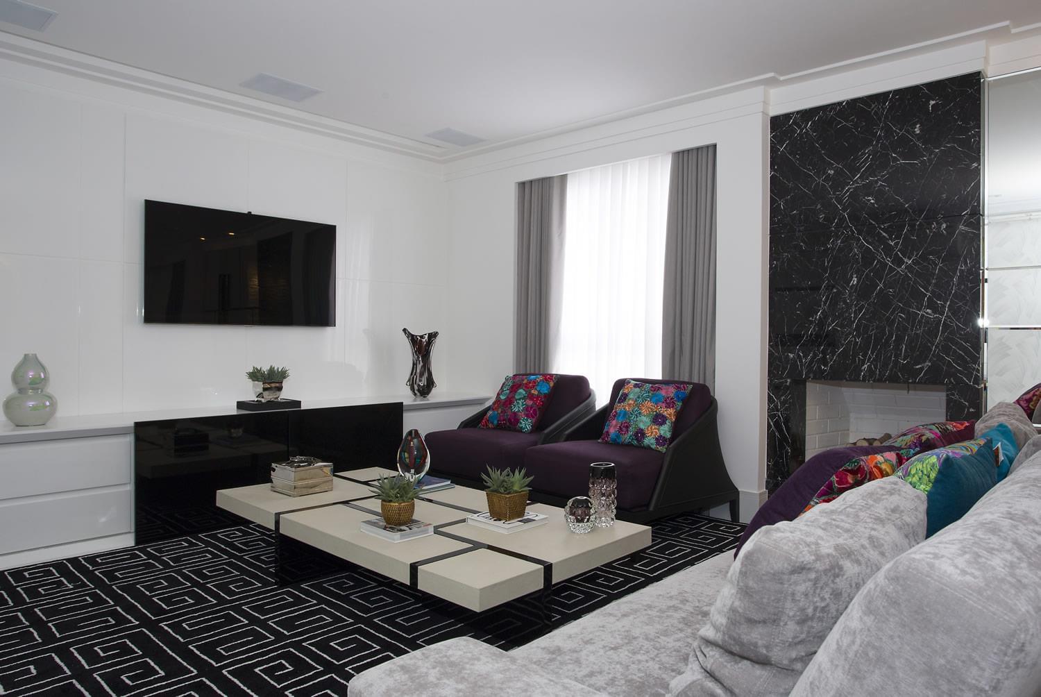 巴西设计师Érica Salguero 的木质玻璃公寓设计-4