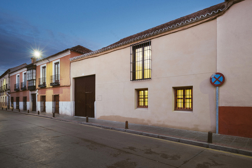 茅草屋的新时代,西班牙 / OOIIO Architecture-7