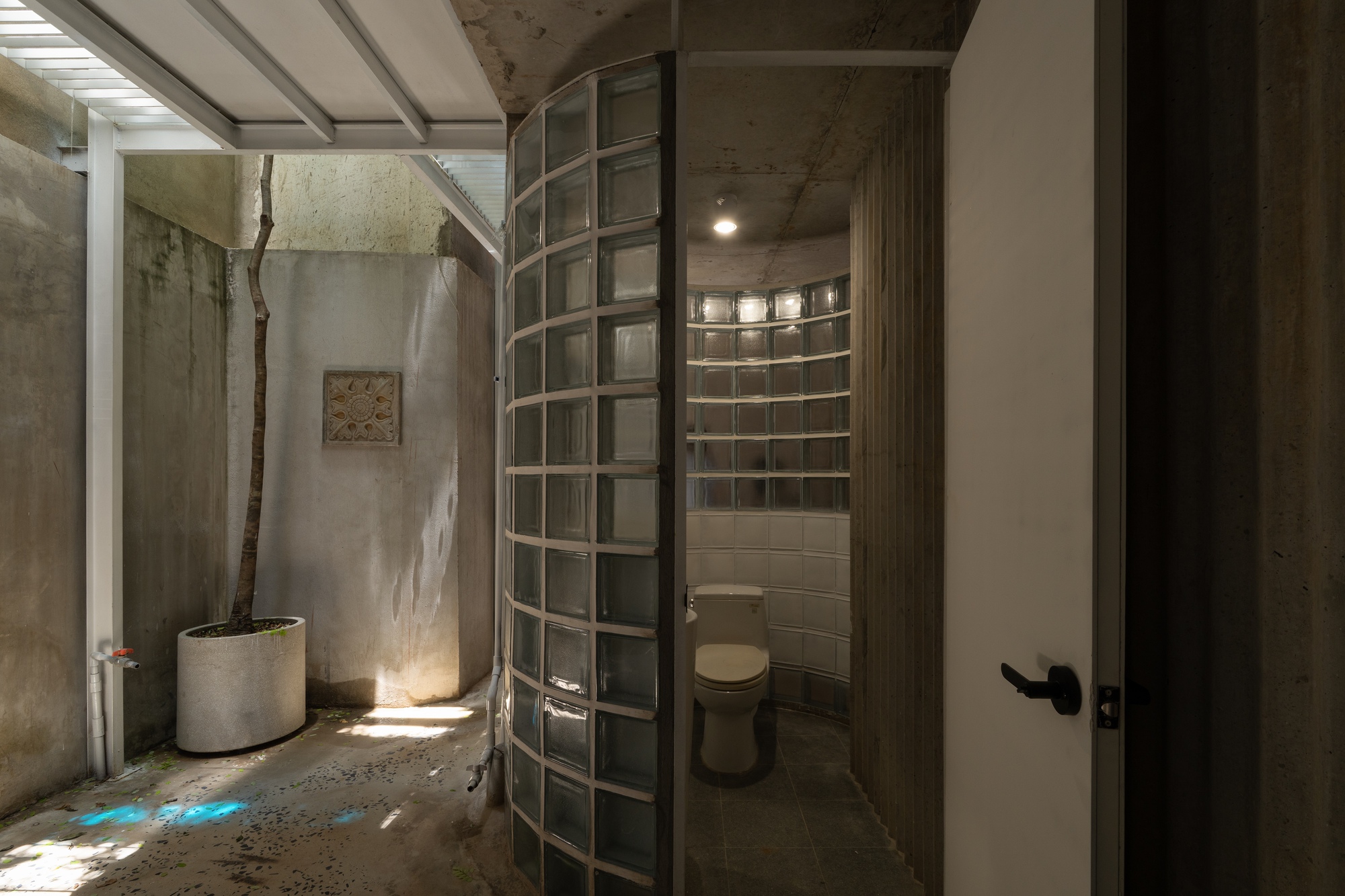 自建别墅丨越南胡志明市丨G+architects-57