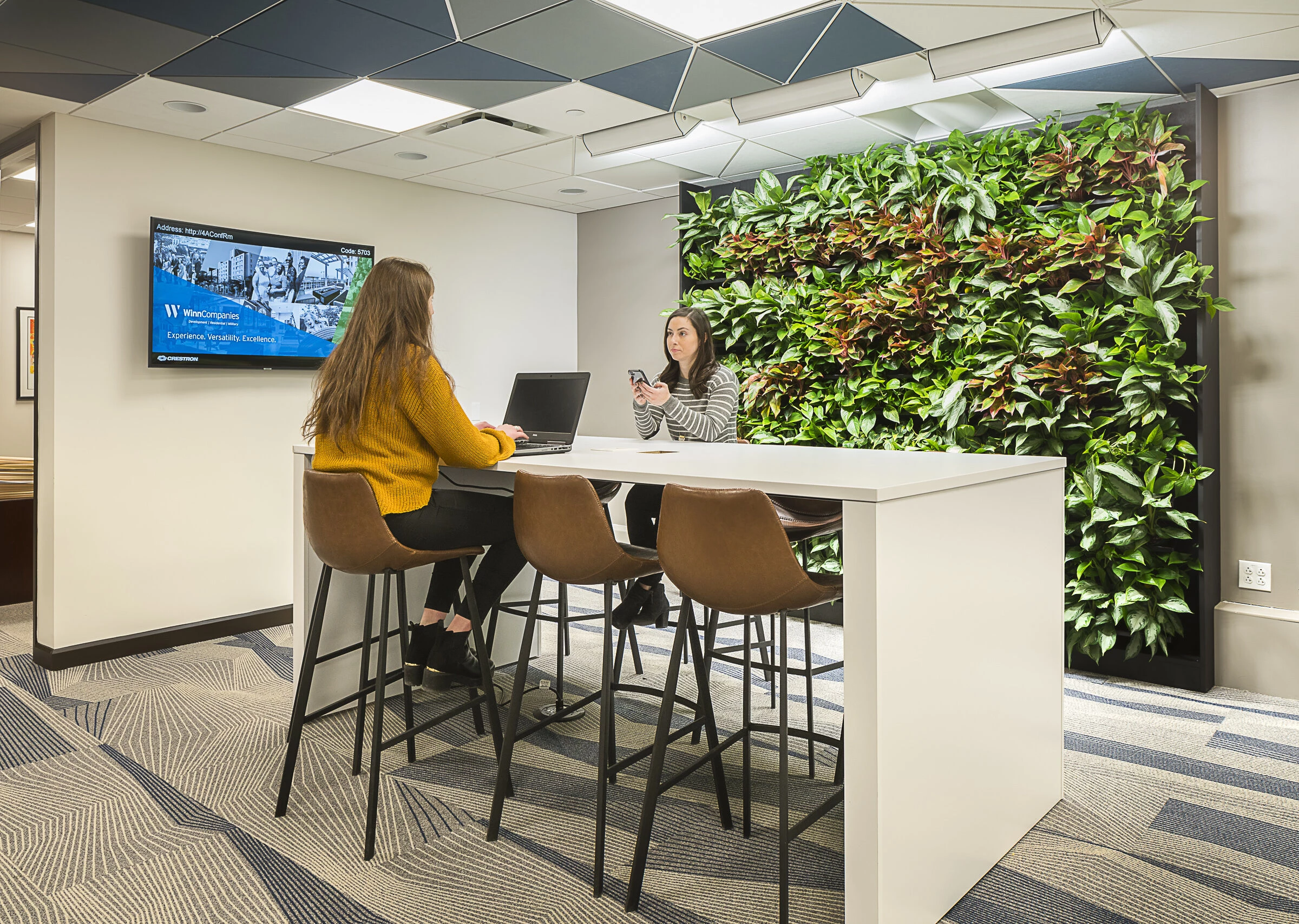 温恩住宅公司总部 | 现代酒店式办公空间-56