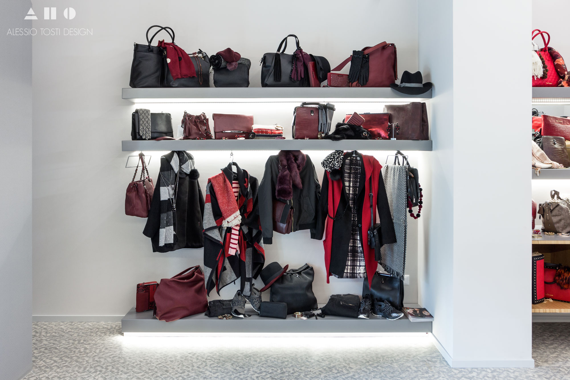 2016 年意大利商店 L'Altra Moda 室内设计案例-7