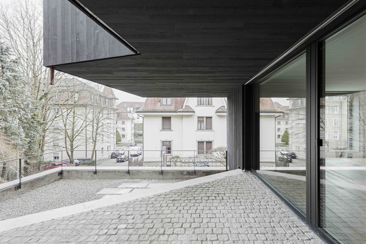 苏黎世多彩雕塑公寓-9