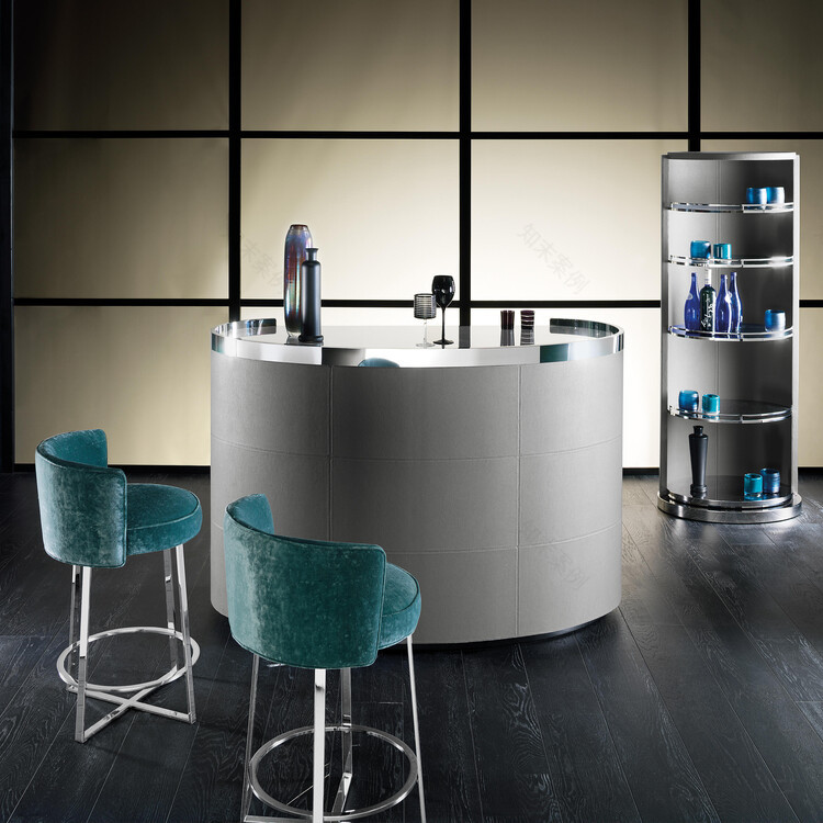 现代家庭酒吧设计丨Architonic-27